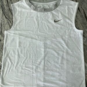 Nike Yoga White and Gray Sleeveless Tee, L/M NEW